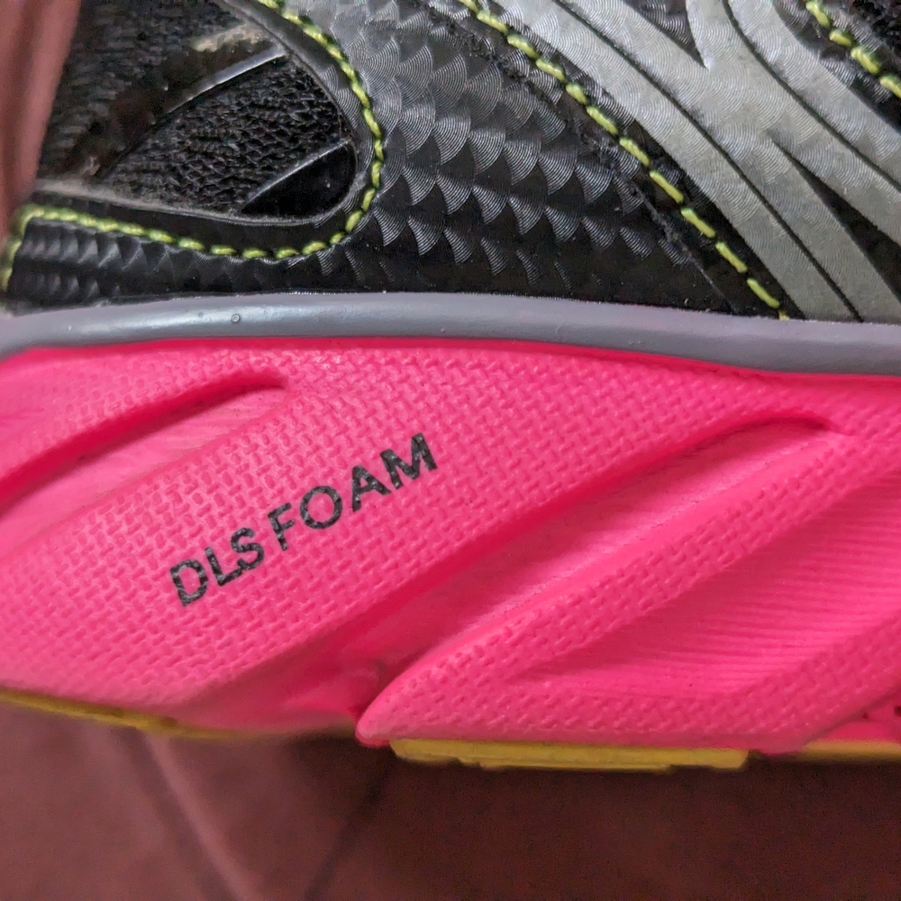 Fila Women's Tennis Shoes DLS Foam, Fushia/Black, Size 7.5, New🌹 - Picture 5 of 5